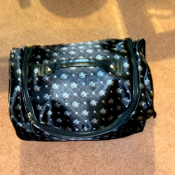 Paris Hilton - Rolling weekender